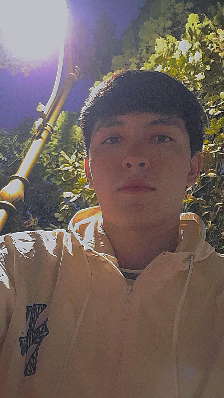 Azizbek Akhmadjanov Profile Picture