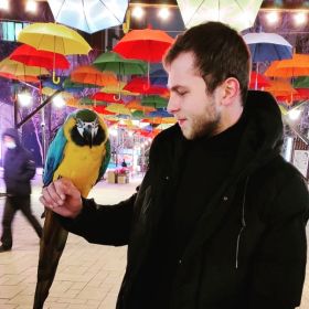 Адам Махмудов