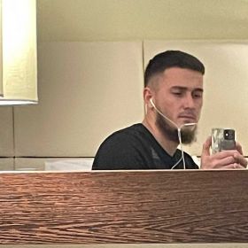 niazzj Profile Picture