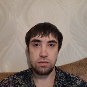 Айнур Хасанов