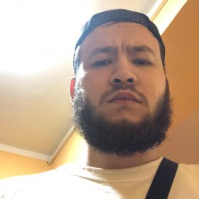 Ислам Юнусов