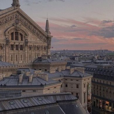 Сарвиназ Надирова