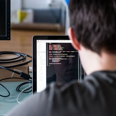 مظهر الطويل