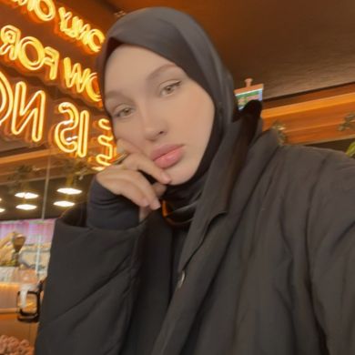 Aina Ruhi Profile Picture