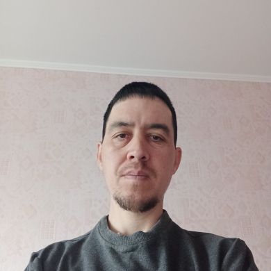 Артур  Хусаинов