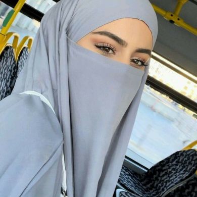 Xristina Shafi Profile Picture