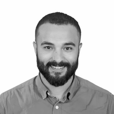 عمرو النساج