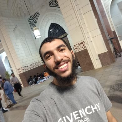 اسامة ابوالغيط عيادة