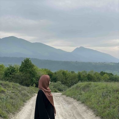 Medina Abdurachmnanova