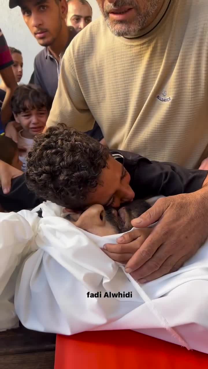 Let me kiss him...     A child says goodbye to his.. | Vash Brat