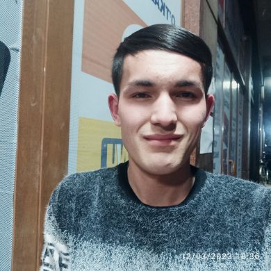 Muhammad Diyor Komil