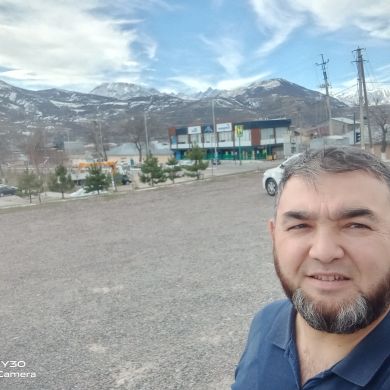 Акмал Рисбаев