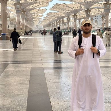 Алишер Кадамов