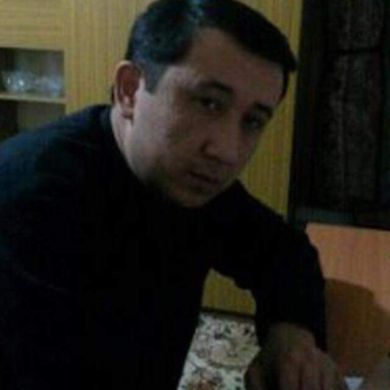 Акбар Мукаррамов