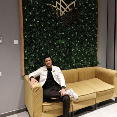 Azizbek Abduraximov Profile Picture