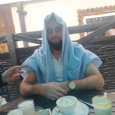 АЛИМ КАРДАНОВ