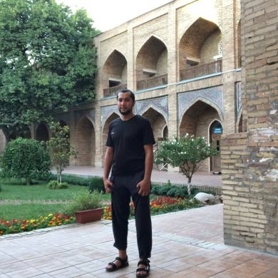 ISROIL URUNOV Profile Picture