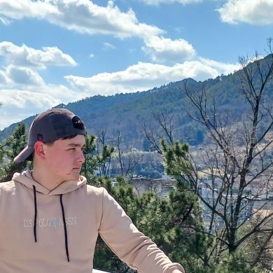 Sadbaraliev Islombek