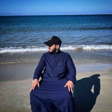 holid_77 Profile Picture