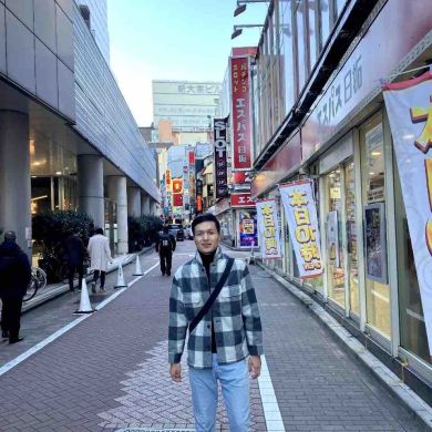 komronbek Khudayshuk