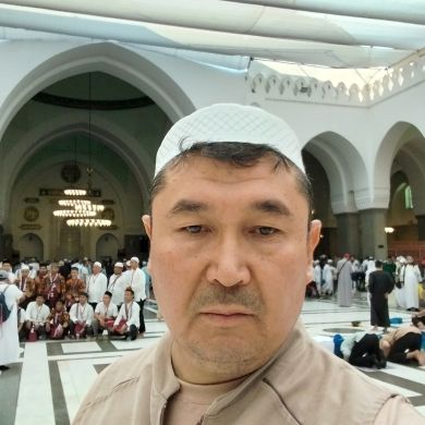 Уктам Тошбоев