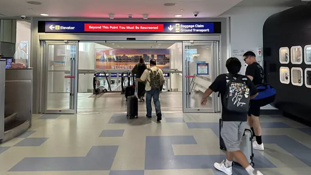 OAk Airport Departures, Delayed Flights Status - Oakland Airport