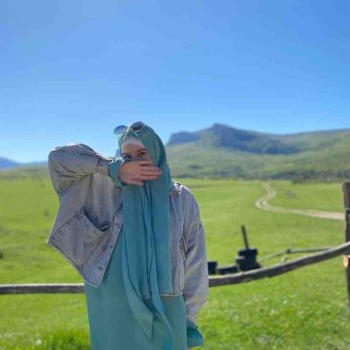 Nilüfer azzz Profile Picture