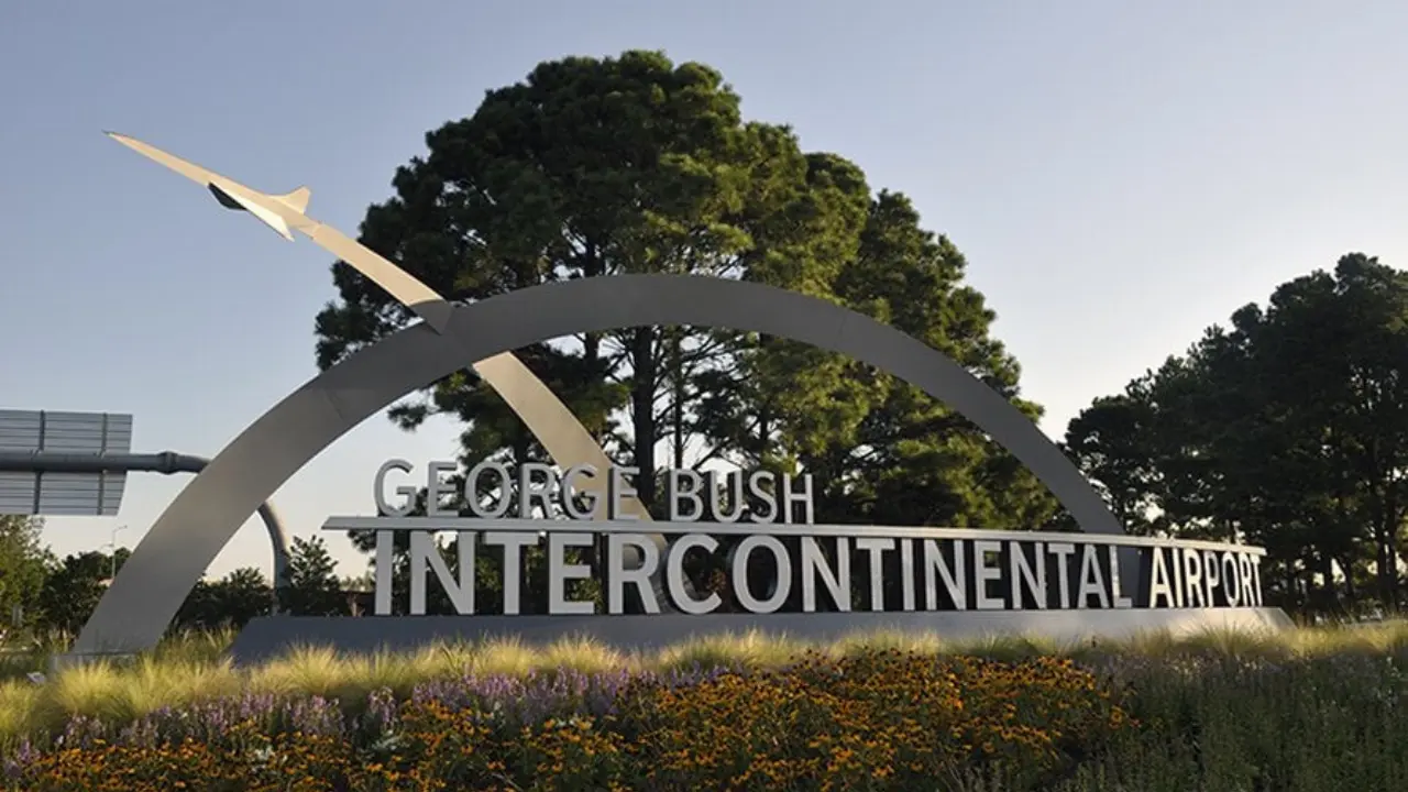 Frontier Airlines IAH Terminal